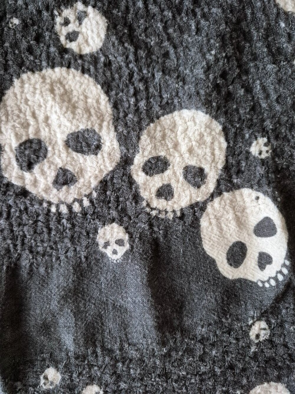 Zara RARE Skull Grunge Scarf Grey and White Textured Tassels - Picture 13 of 16